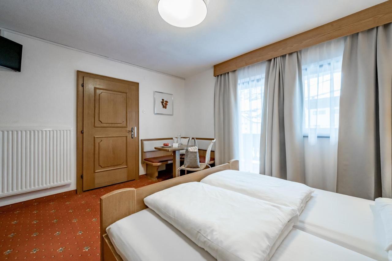 Bed & Breakfast Fender Sölden Buitenkant foto